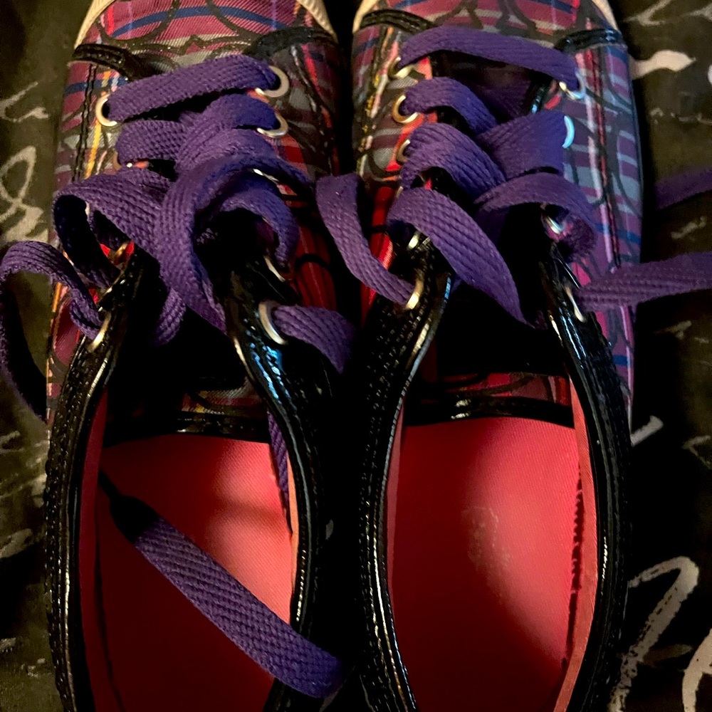 Coach first listing of shoes very color and rich. Light weight.
